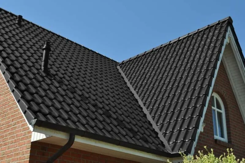 Gerenoveerd hellend dak met Velux dakraam