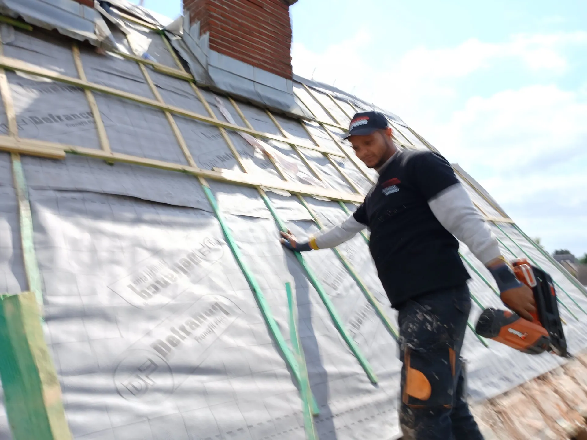 Detail van nieuw onderdak en panlatten